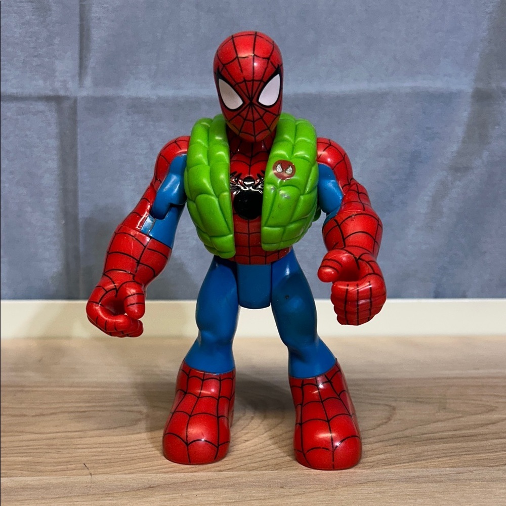 2003 Marvel Ent Toys Biz Superman Superhero Action Figure With Green Vest 6”